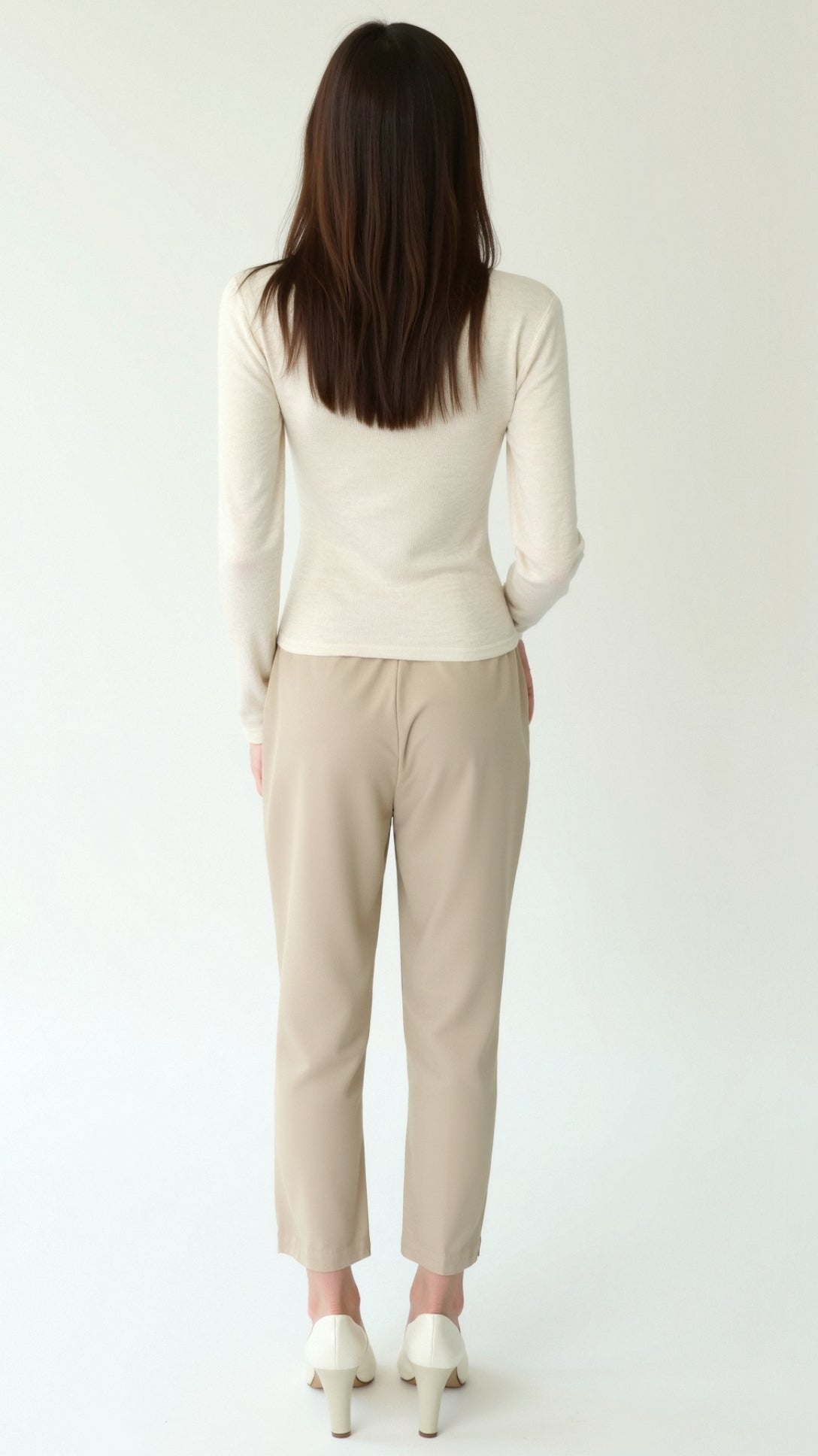 Barbara Chic Cutout Long-Sleeve Knit Top