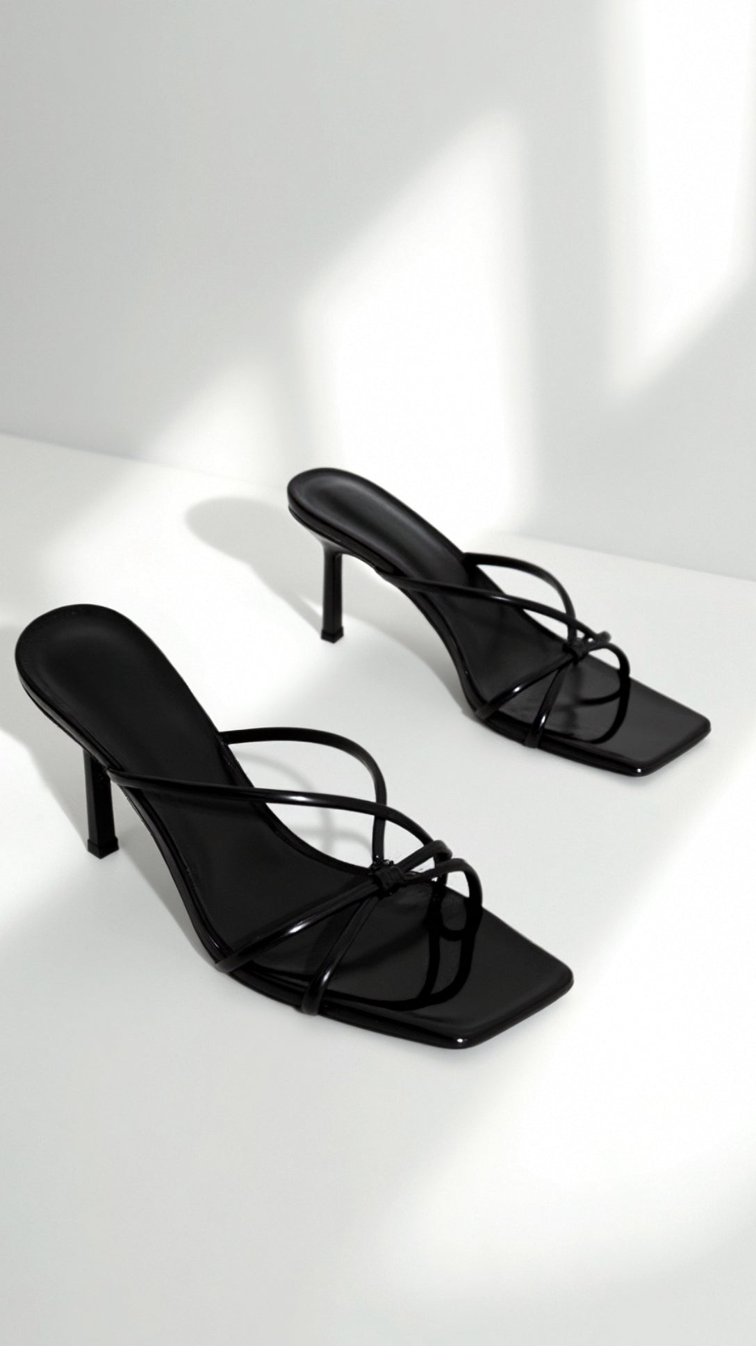 Christina Tied-Design Elegant Mules