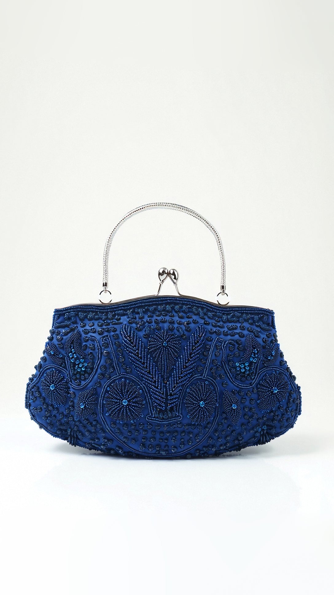 Elegant Eliana clutch bag for special occasions
