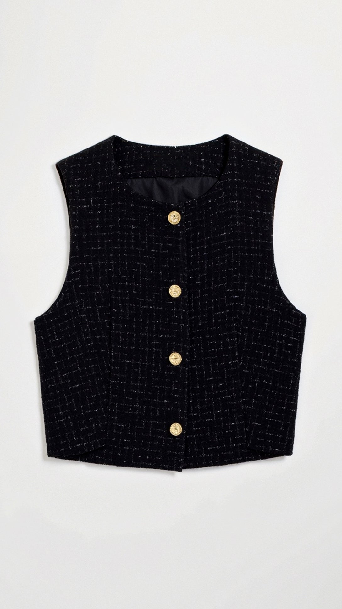 Kyrenia Short Vest for an Elegant and Modern Look