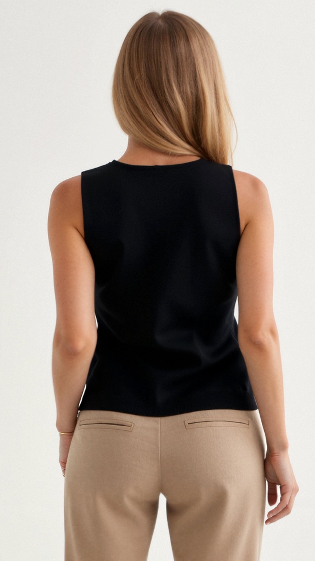 Chic Lily Knit Waistcoat for a Stylish Look