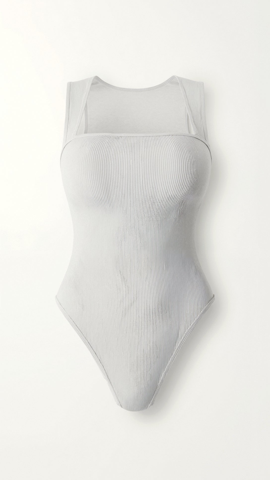 Square V-shaped striped body for a trendy look