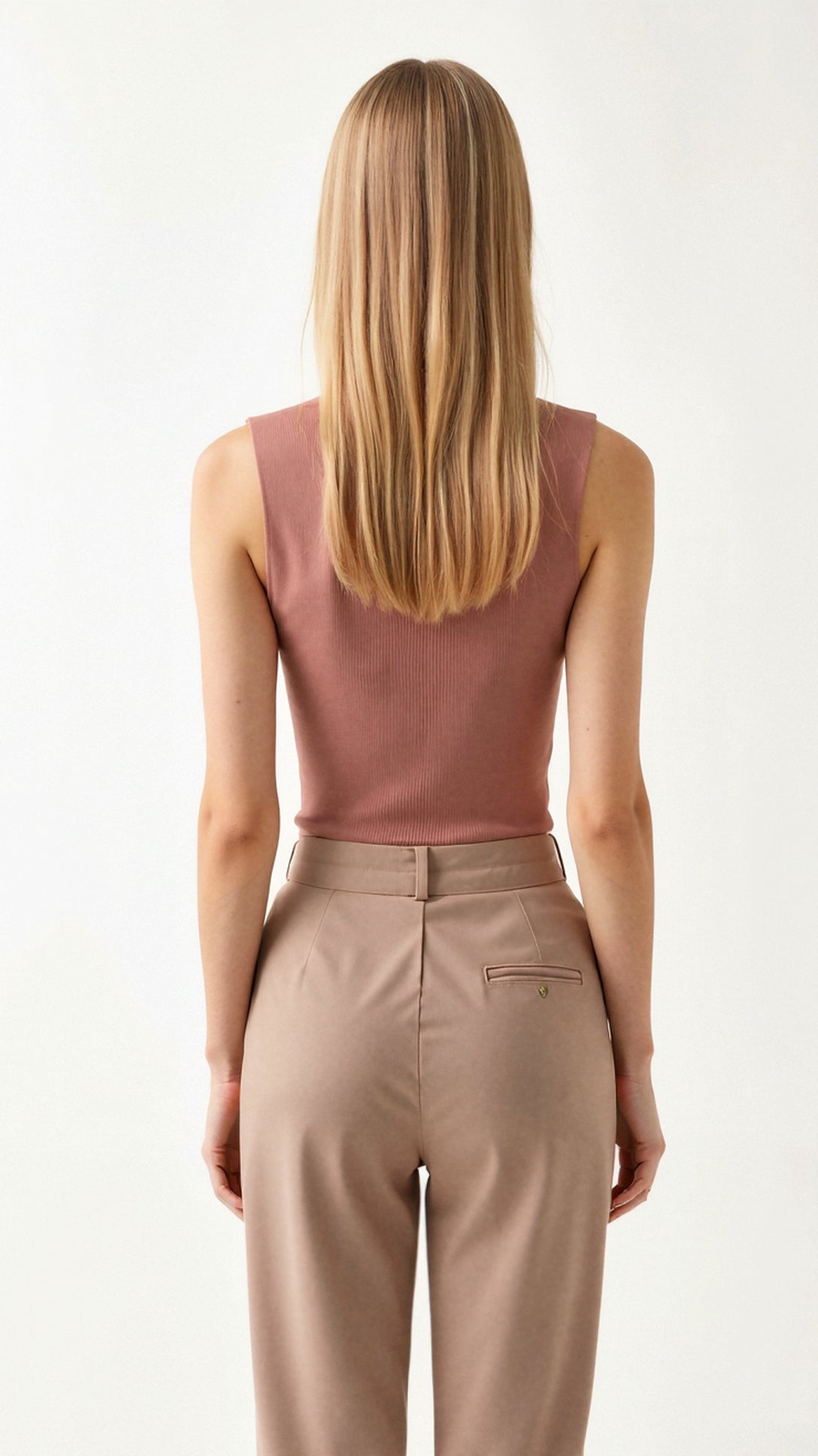 Rosalba Sleeveless - Elegant Sleeveless Top for a Sophisticated Style