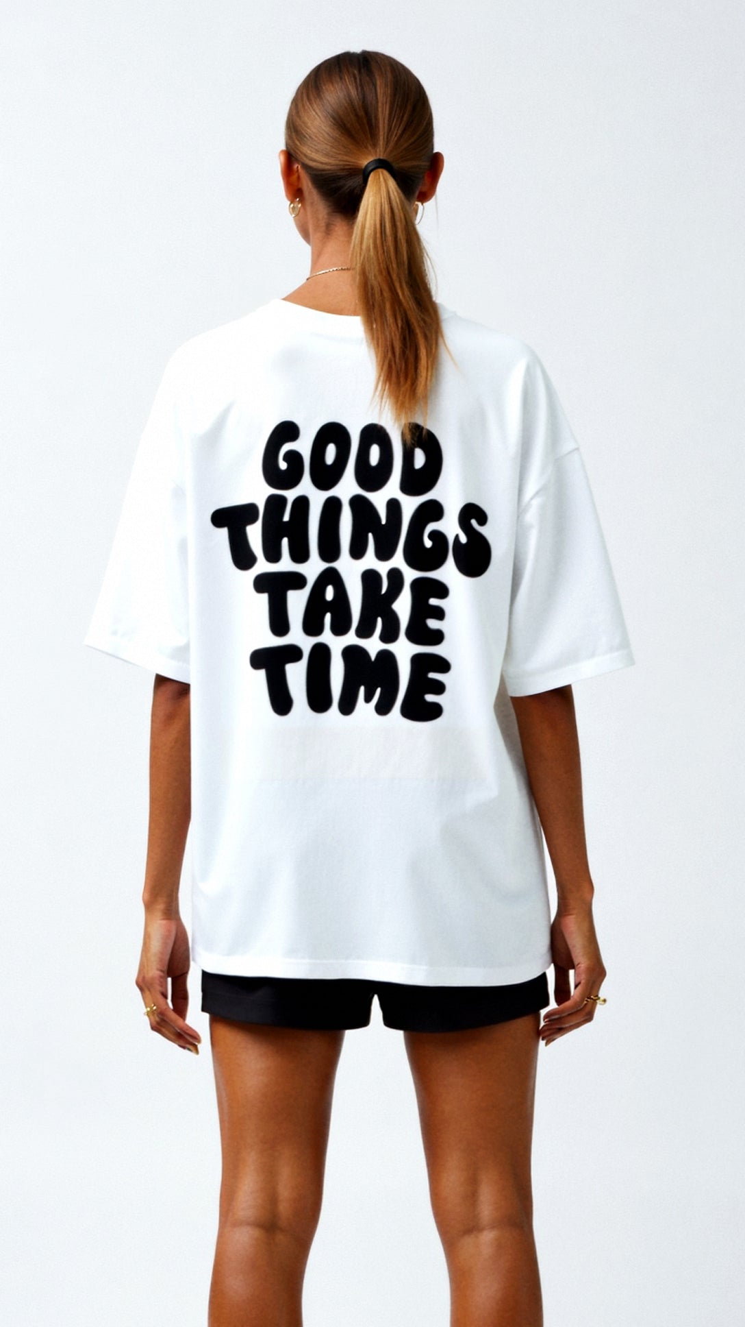 Vespera Oversized T-Shirt - Comfortable and Trendy Design for Any Occasion