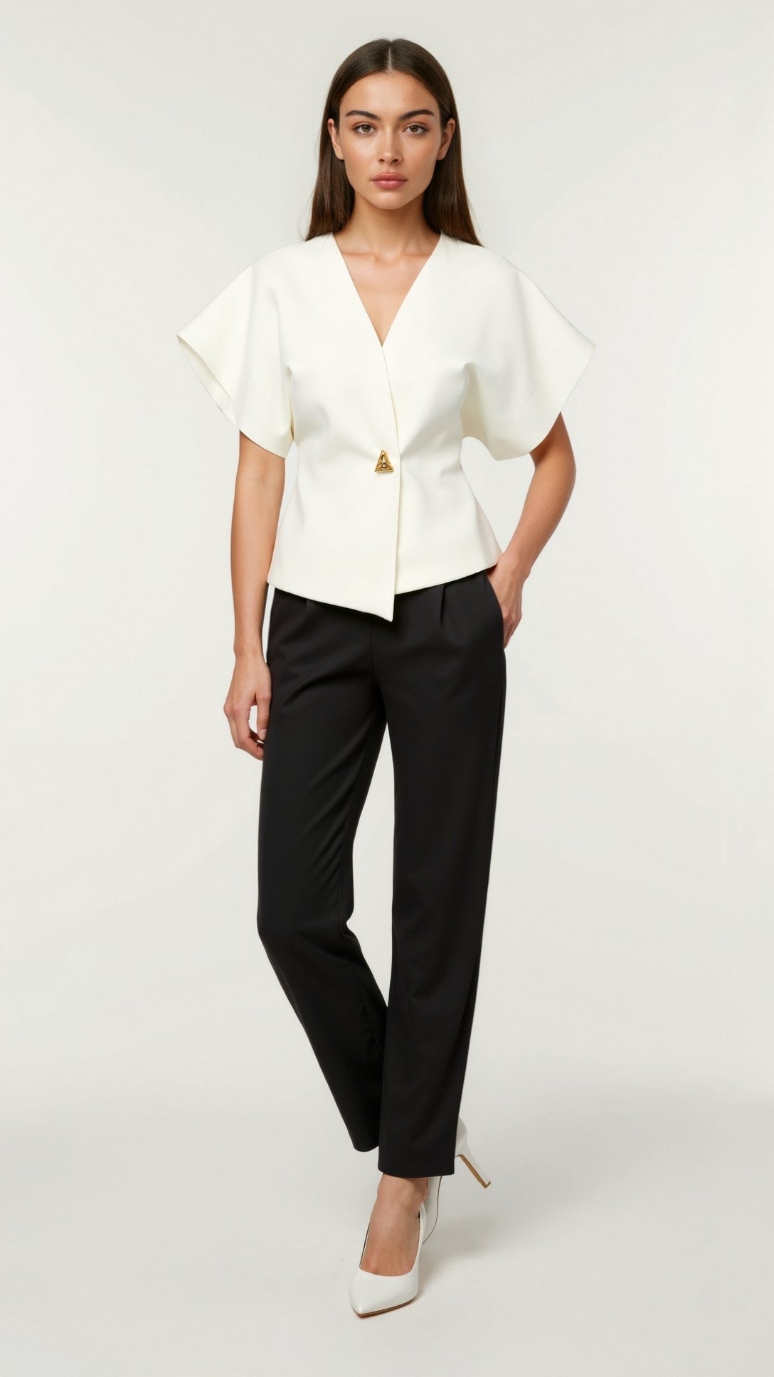 Elegant V-neck Blouse Amy for a Sophisticated Look