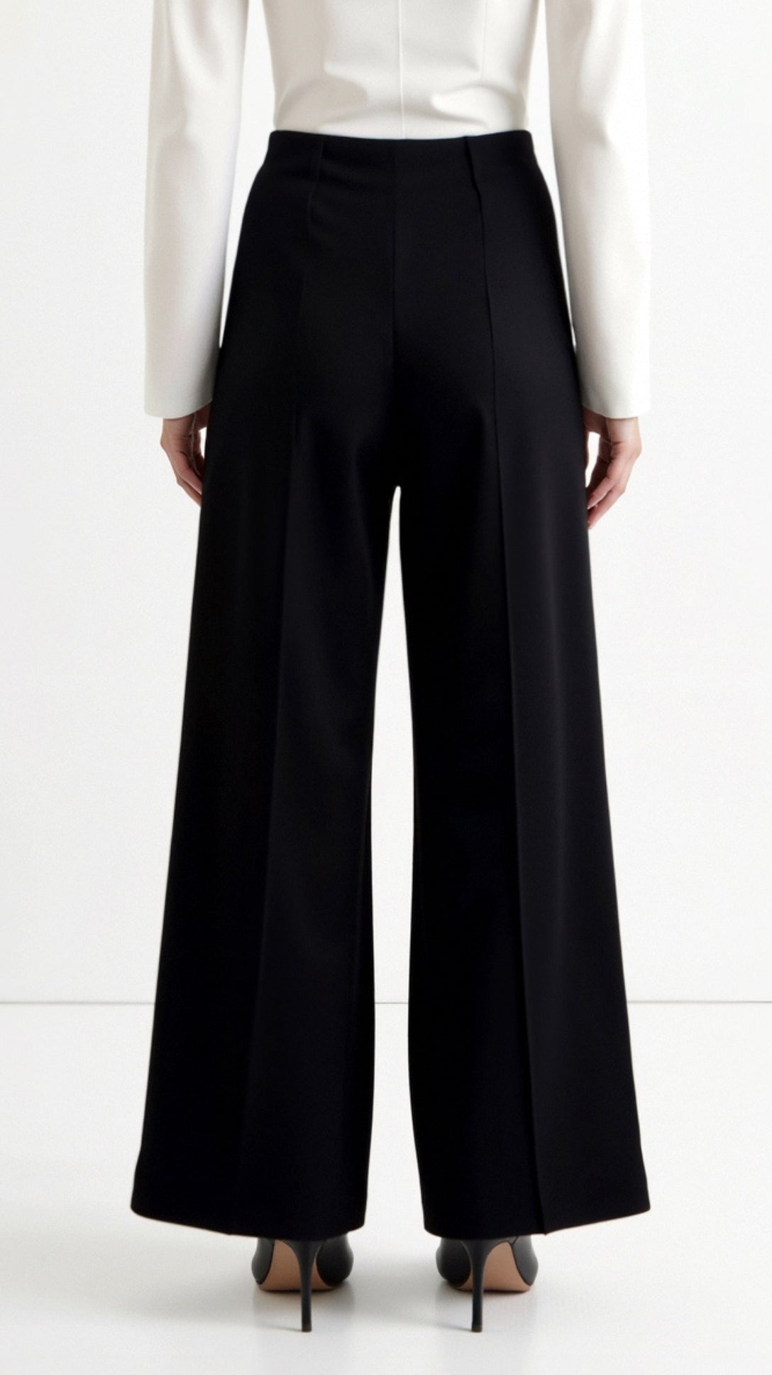 Brooke White Mid-Waist Loose Fit Trousers for a Stylish and Comfortable Look
