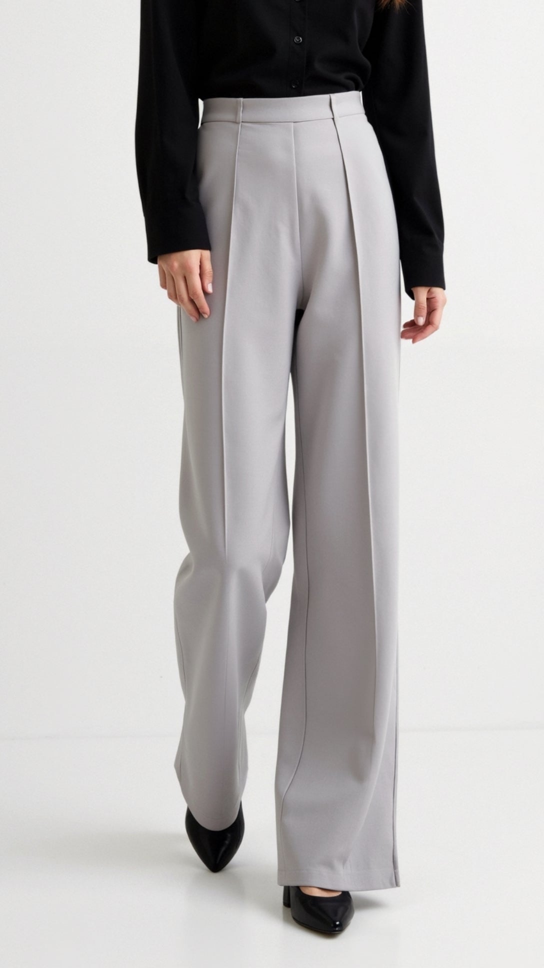 Brooke White Mid-Waist Loose Fit Trousers for a Stylish and Comfortable Look