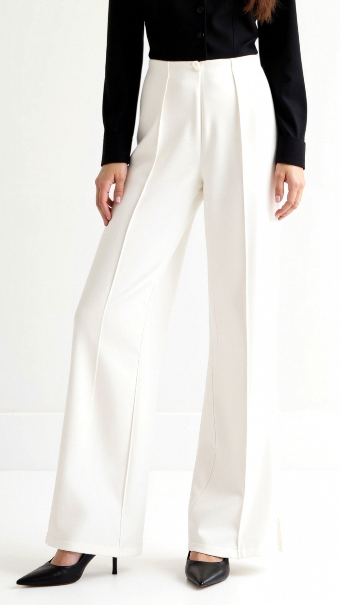 Brooke White Mid-Waist Loose Fit Trousers for a Stylish and Comfortable Look