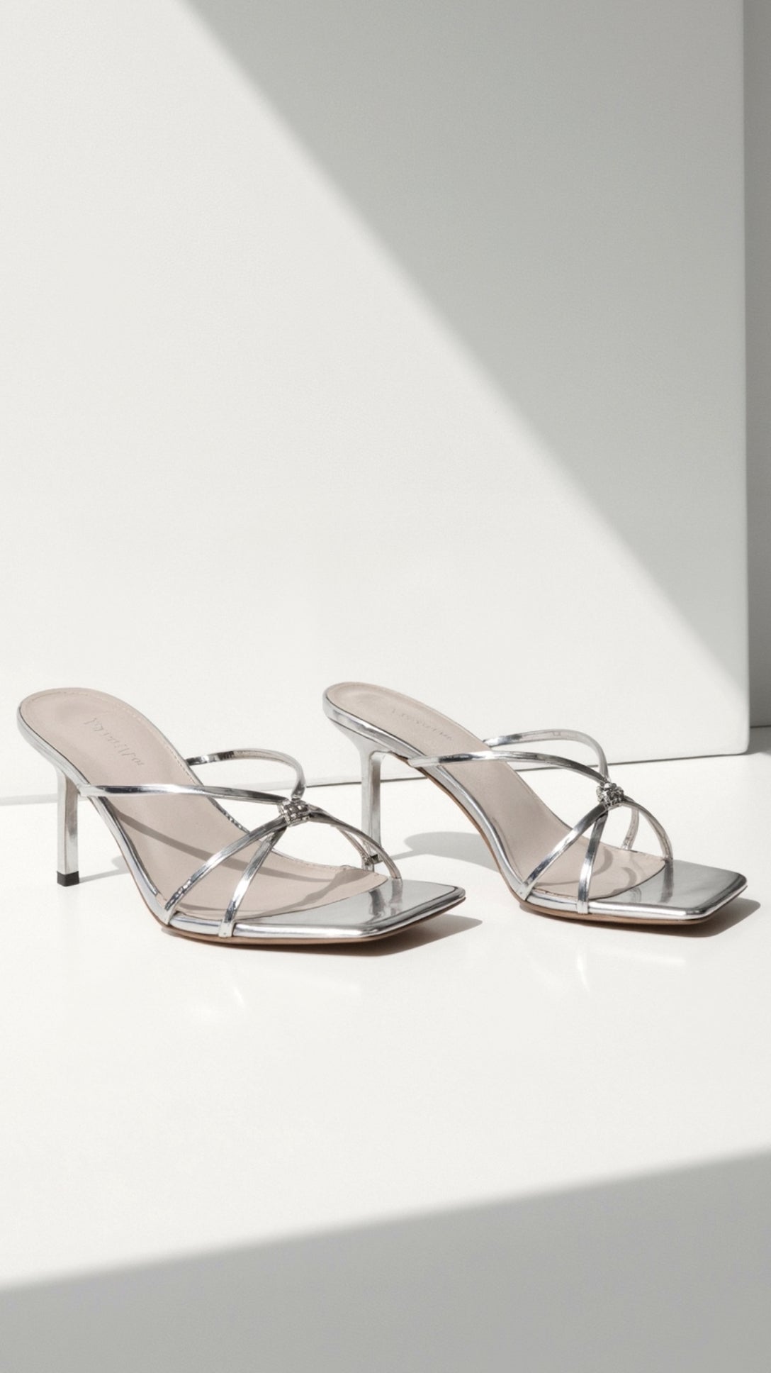 Christina Tied-Design Elegant Mules