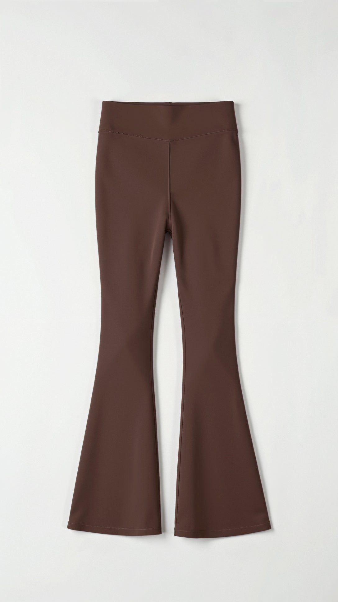 Fashionable flared design leggings for a trendy look