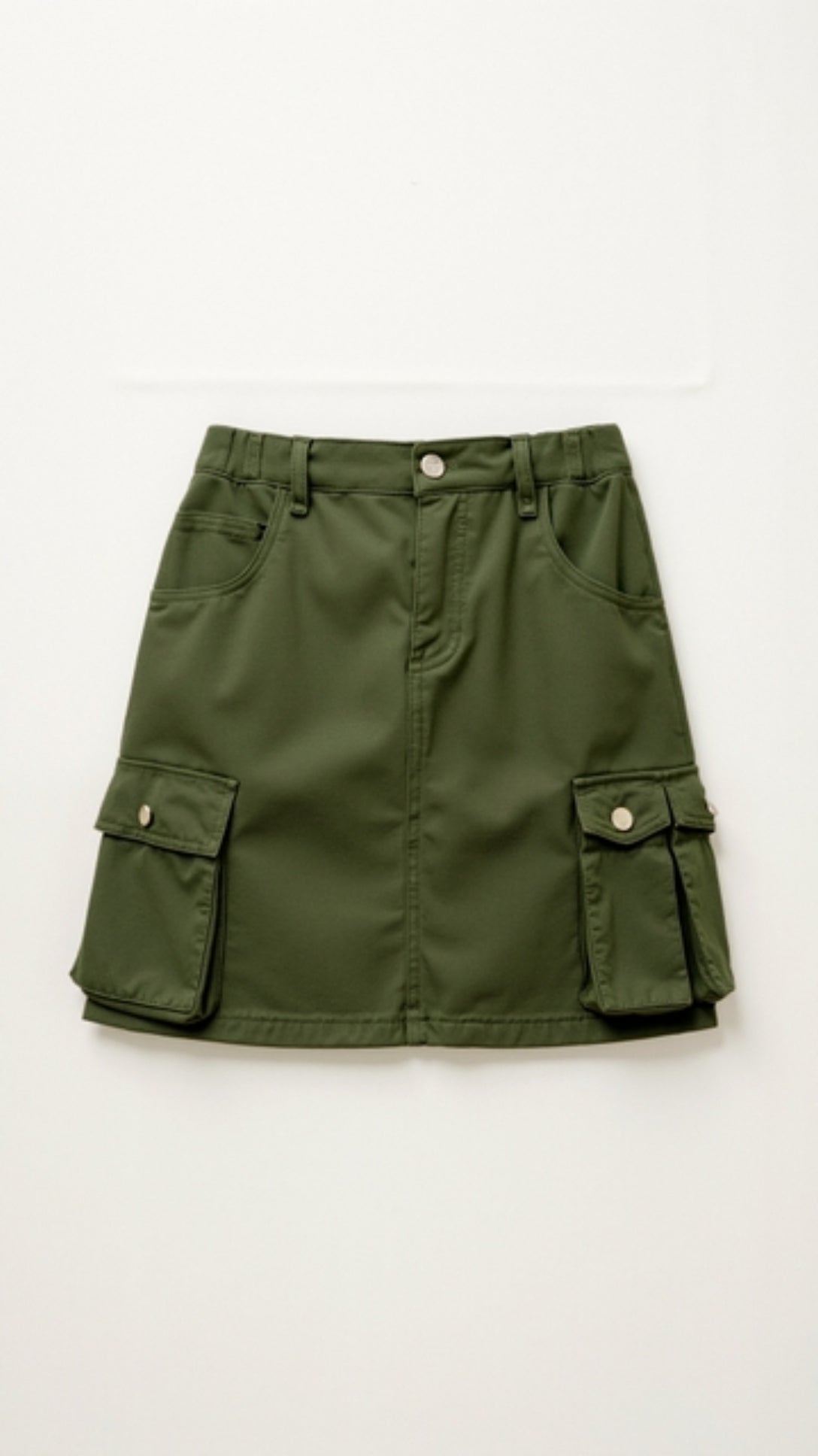 Elegant and trendy Ivy cargo skirt