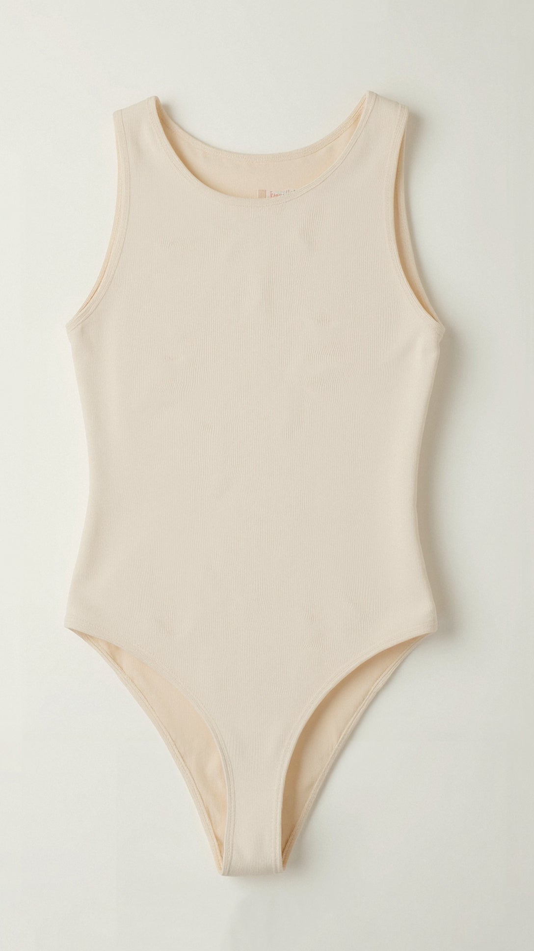 Thin strap round neck body for a comfortable and stylish look