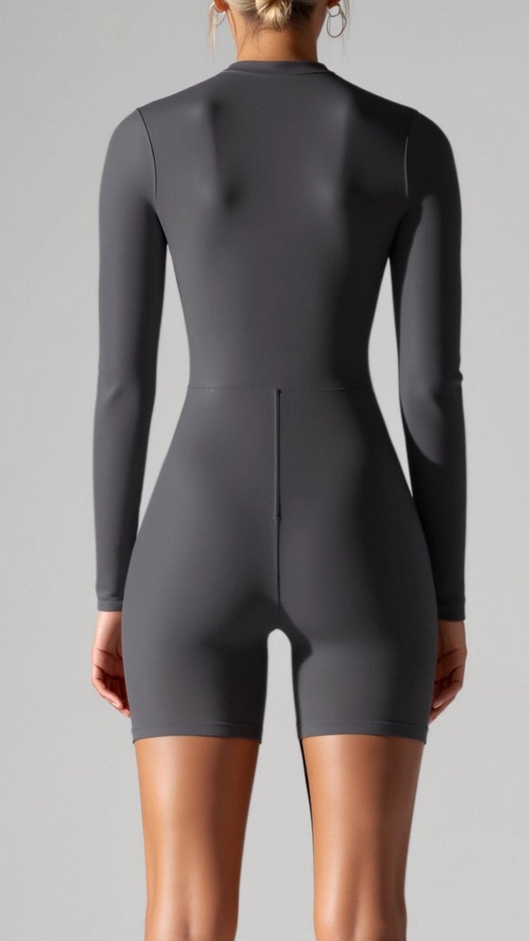 Seamless Long Sleeve Body with Mid Thigh Style for a Perfect Fit