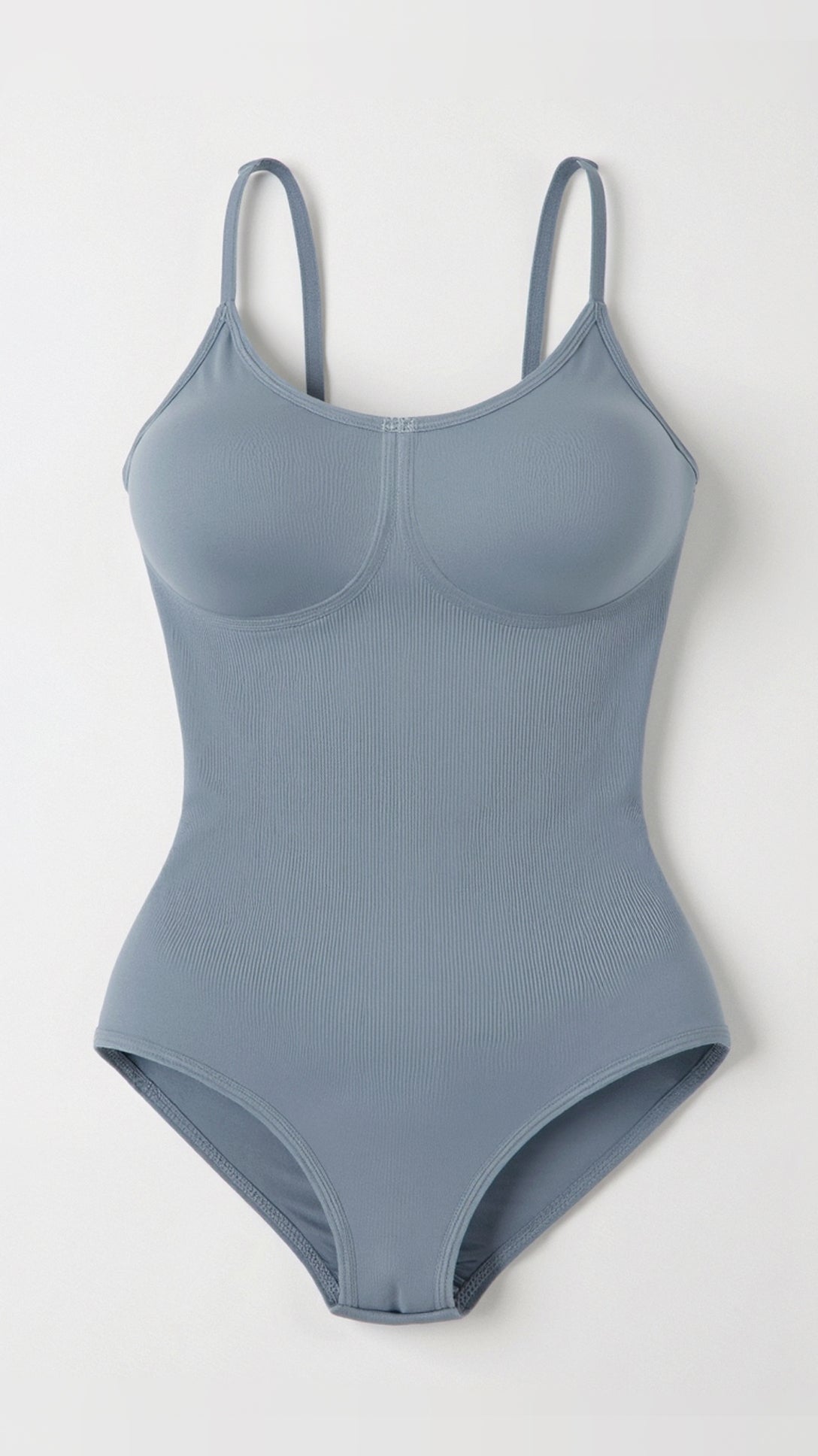 Stylish and tight-fitting bodysuit for a perfect look