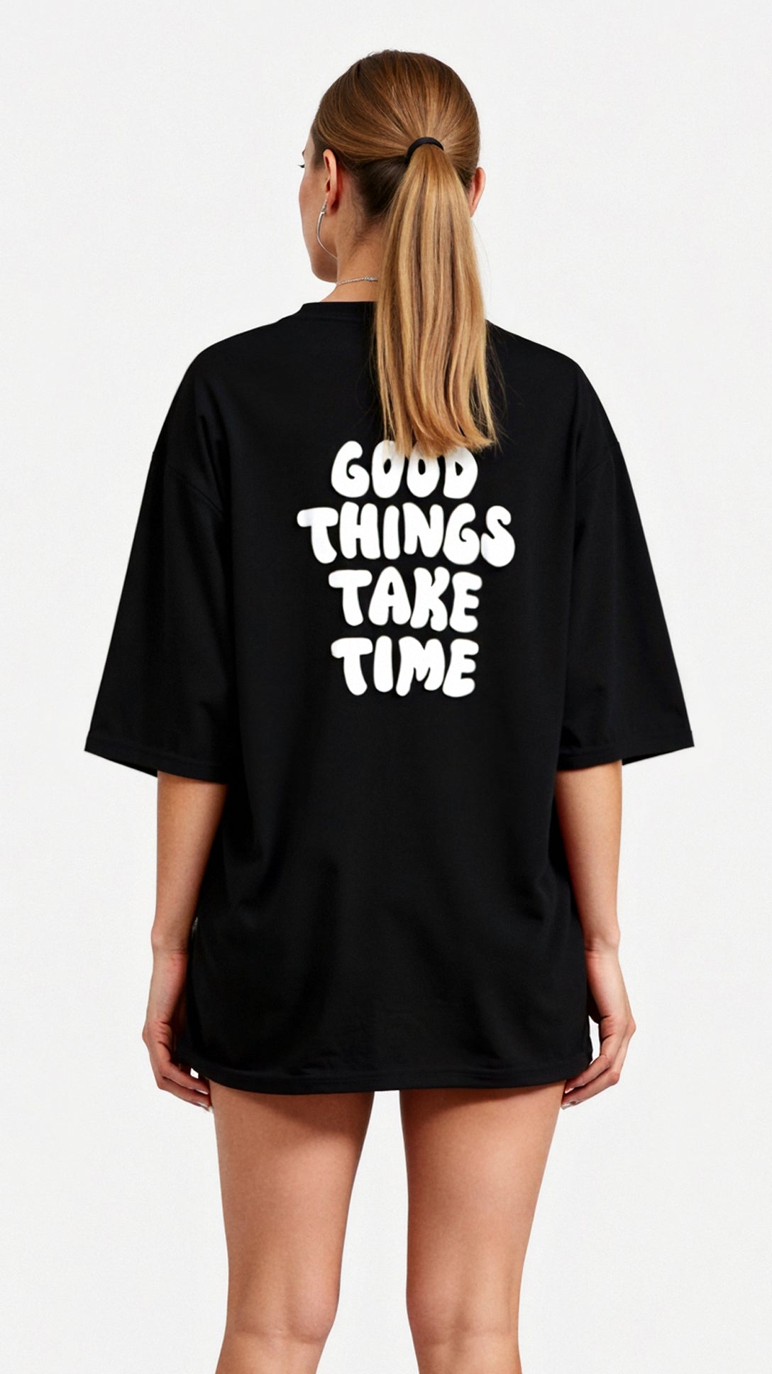 Vespera Oversized T-Shirt - Comfortable and Trendy Design for Any Occasion