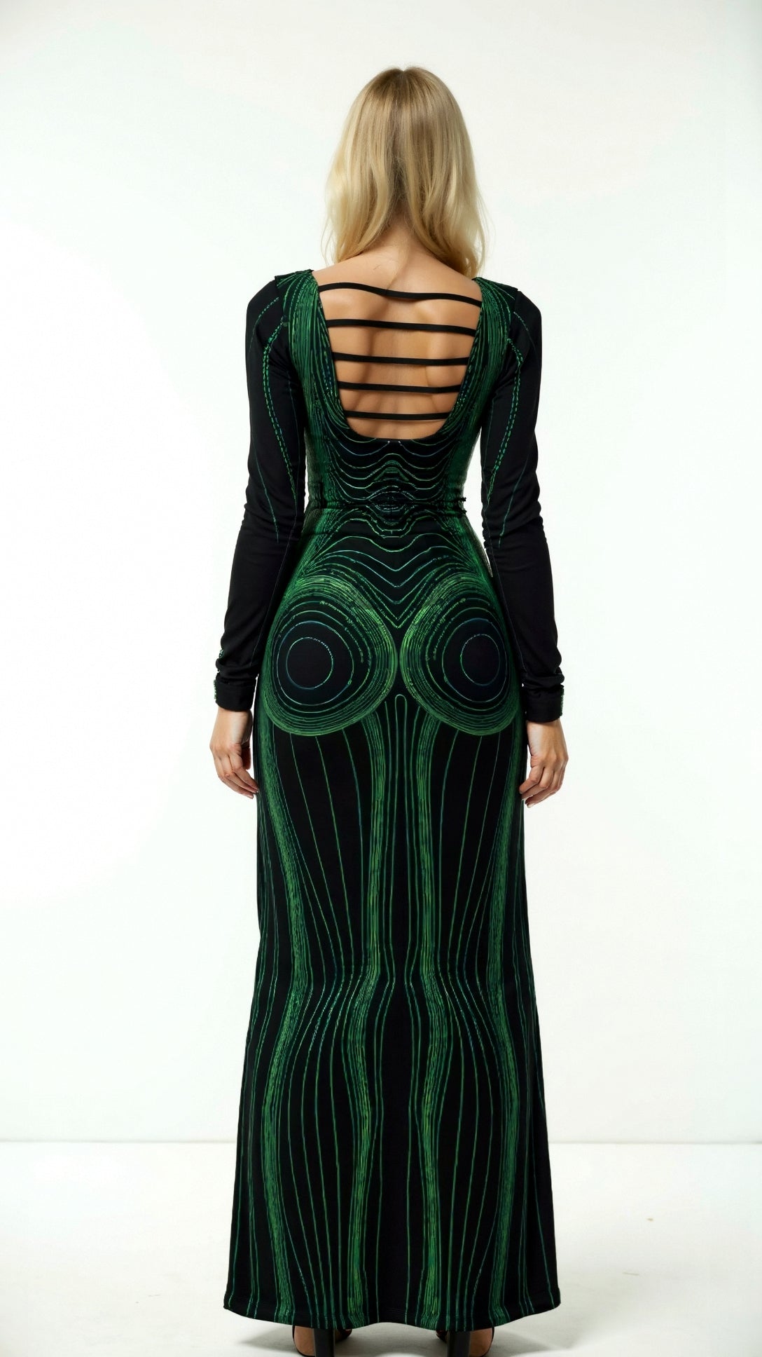 Xiomara Slim Maxi Dress for an Elegant and Sophisticated Look